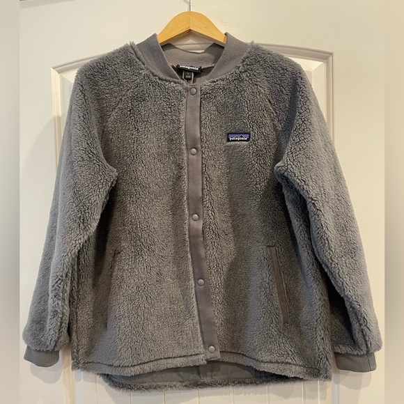 Patagonia Sherpa bomber jacket. Size L. Never worn, like new! - Picture 1 of 4